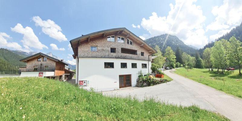 Braito'S Seaside Lodges Und Suites Haldensee Exterior photo