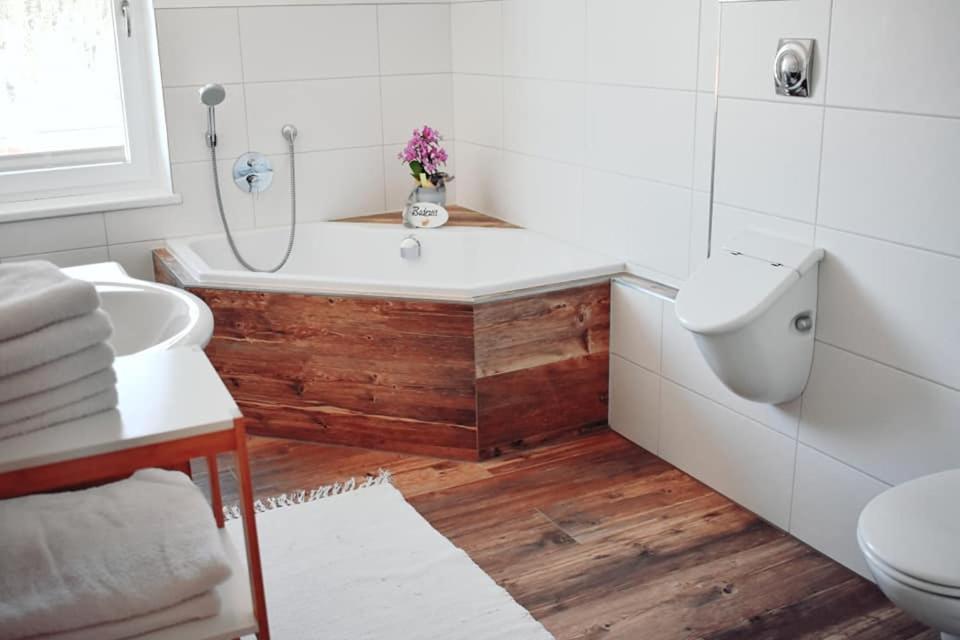 Braito'S Seaside Lodges Und Suites Haldensee Room photo